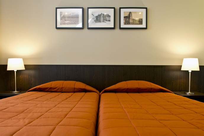 Imagen de la habitación del Hotel Riversuites. Foto 7