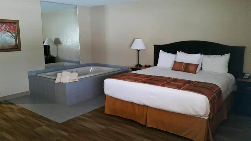 Imagen de la habitación del Hotel Rivertown Inn. Foto 14