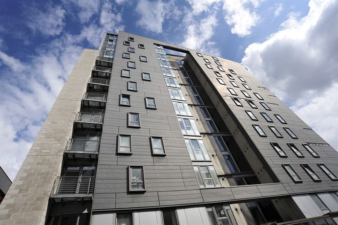 Imagen de los exteriores del Hotel Riverview Apartments. Foto 4