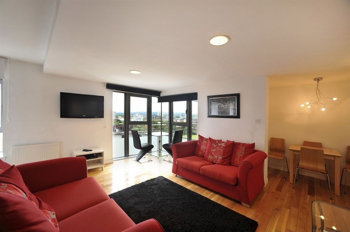 Imagen de los interiores del Hotel Riverview Apartments. Foto 5