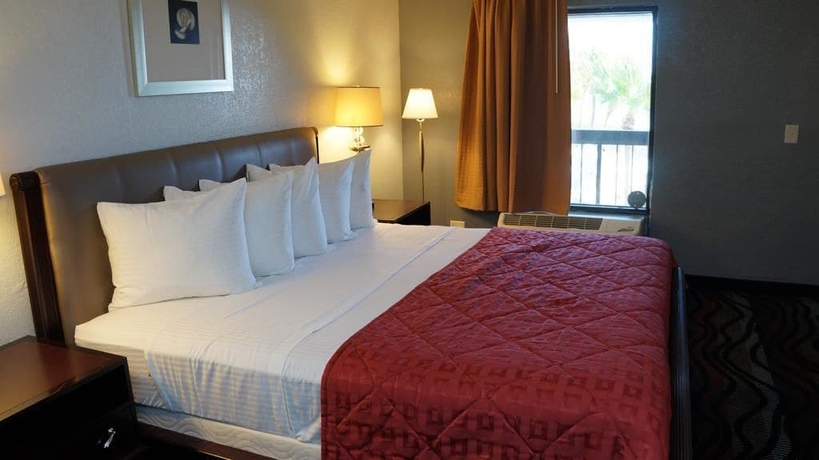 Imagen de la habitación del Hotel Riverview Inn. Foto 8