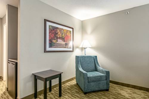 Imagen de la habitación del Hotel Riverview Inn and Suites, Ascend Collection. Foto 6
