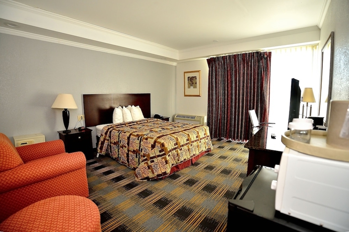 Imagen de la habitación del Hotel Riverview Inn and Suites. Foto 9