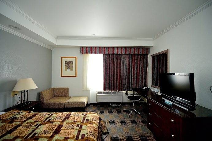 Imagen de la habitación del Hotel Riverview Inn and Suites. Foto 16