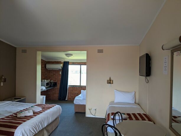 Imagen de la habitación del Hotel Riverview Motor Inn. Foto 14