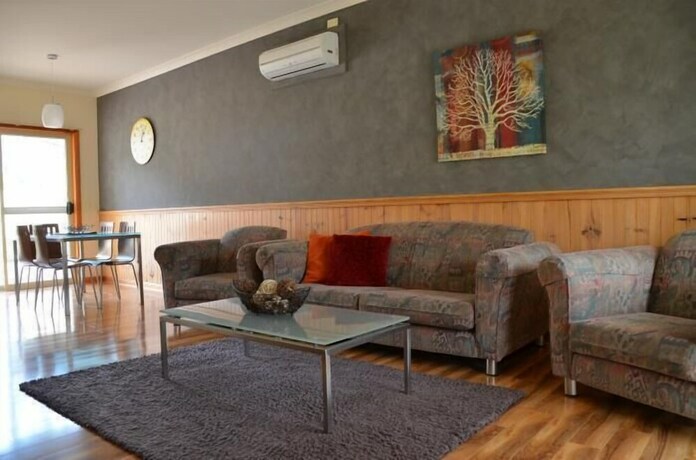 Imagen de la habitación del Hotel Riverview Resort. Foto 22