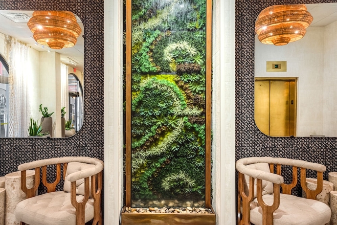 Imagen de los interiores del Hotel Riverwalk Plaza. Foto 13