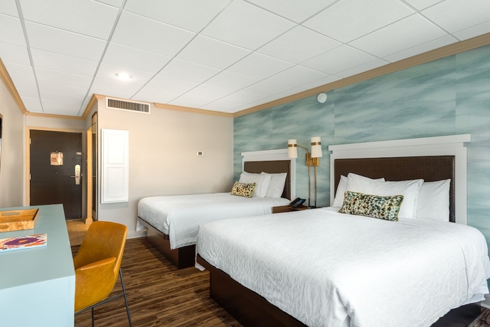 Imagen de la habitación del Hotel Riverwalk Plaza. Foto 4