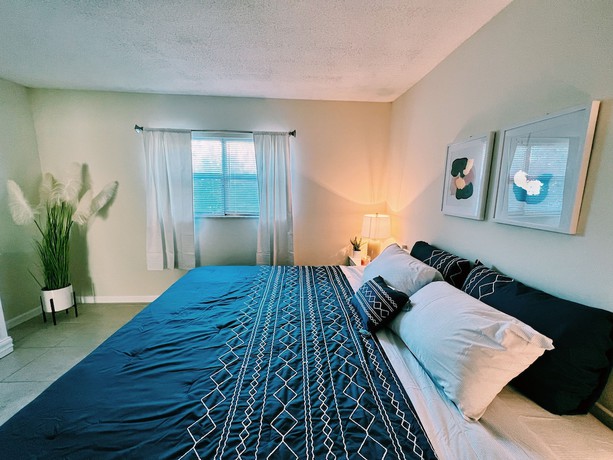 Imagen de la habitación del Hotel Riverwatch. Foto 10