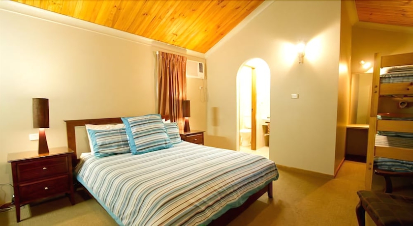 Imagen de la habitación del Hotel Riverwood Downs Mountain Valley Resort. Foto 9