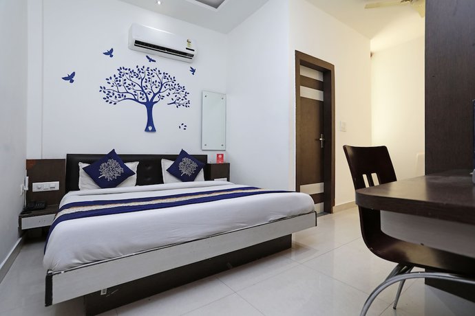 Imagen general del Hotel Riviera, Agra. Foto 1