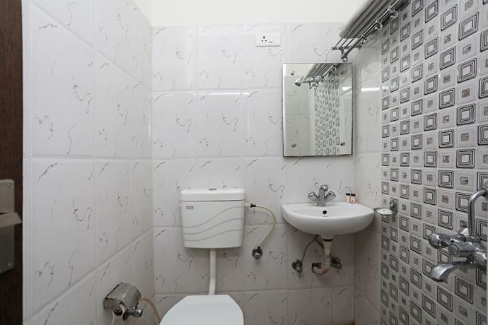 Imagen de la habitación del Hotel Riviera, Agra. Foto 8