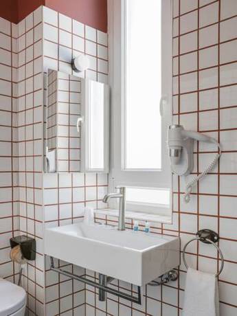 Imagen de la habitación del Hotel Riviera, Anzio. Foto 2