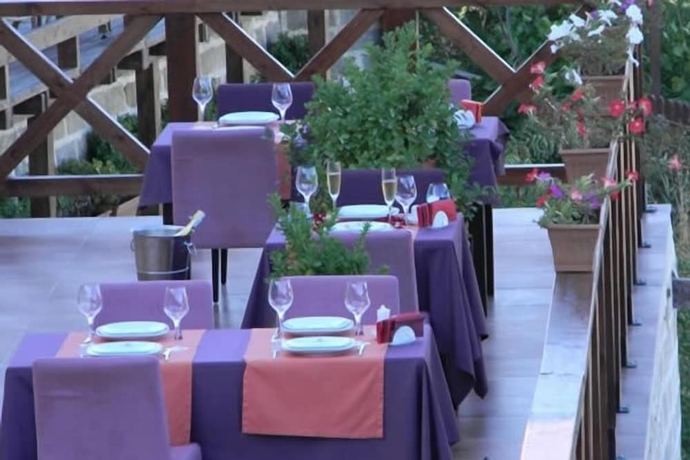 Imagen del bar/restaurante del Hotel Riviera, Baku. Foto 2