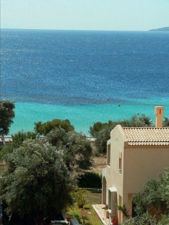 Imagen de los exteriores del Hotel Riviera Barbati. Foto 4