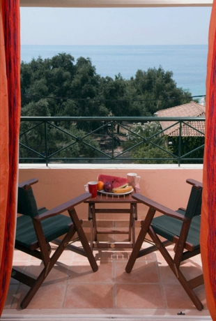 Imagen de la habitación del Hotel Riviera Barbati. Foto 2