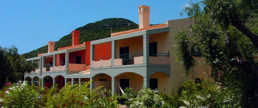 Imagen de los exteriores del Hotel Riviera Barbati. Foto 9