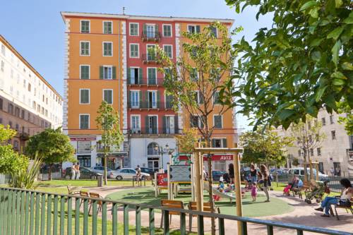 Imagen general del Hotel Riviera, Bastia. Foto 1