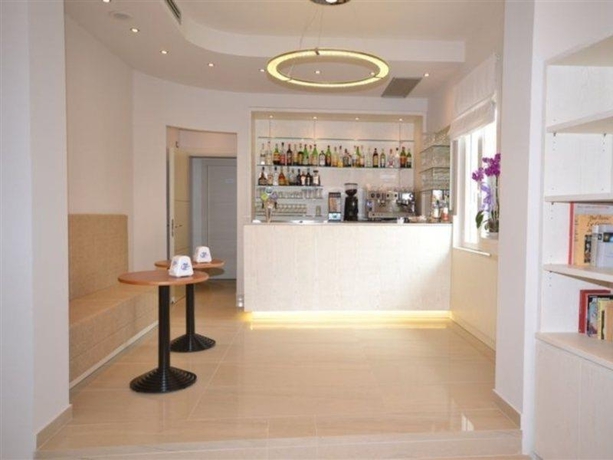 Imagen general del Hotel Riviera, Bellaria-Igea Marina. Foto 1