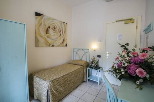 Imagen de la habitación del Hotel Riviera Blu. Foto 13