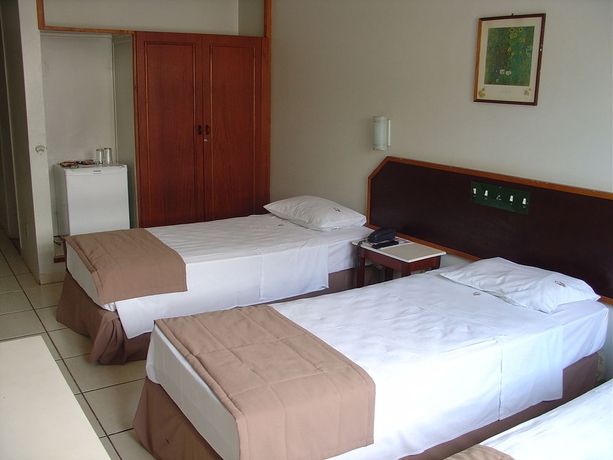 Imagen de la habitación del Hotel Riviera, Brasilia. Foto 12