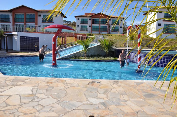 Imagen de la piscina del Hotel Riviera Capit&oacute;lio. Foto 17