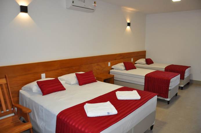 Imagen de la habitación del Hotel Riviera Capit&oacute;lio. Foto 10