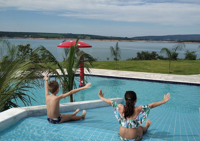 Imagen de la piscina del Hotel Riviera Capit&oacute;lio. Foto 20