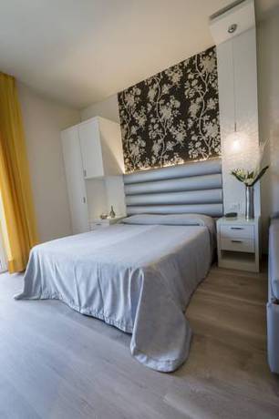 Imagen de la habitación del Hotel Riviera, Cervia. Foto 1