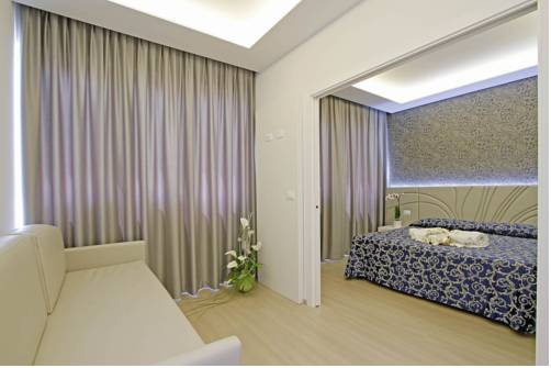 Imagen de la habitación del Hotel Riviera, Cervia. Foto 4