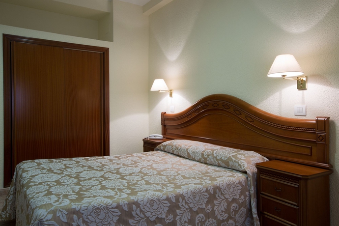 Imagen de la habitación del Hotel Riviera, Córdoba. Foto 5