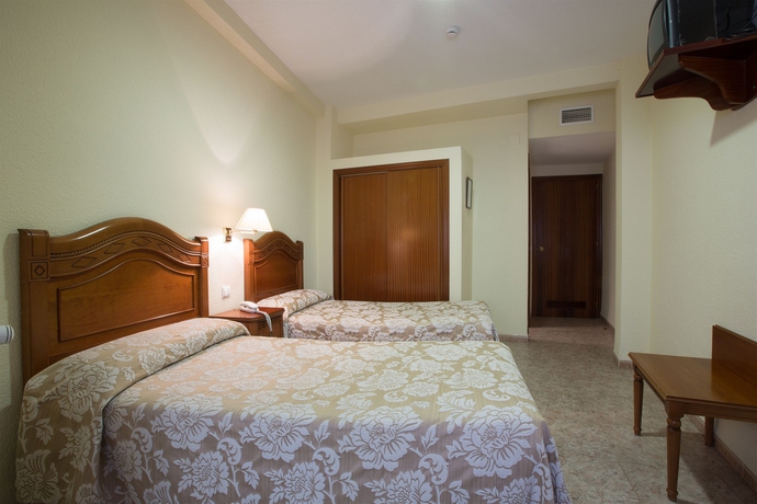 Imagen de la habitación del Hotel Riviera, Córdoba. Foto 7