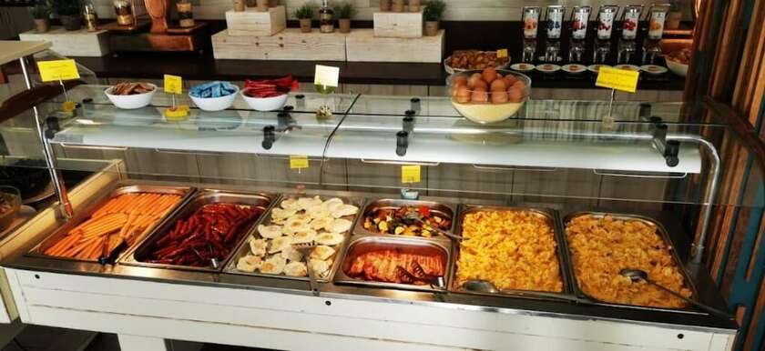 Imagen del bar/restaurante del Hotel Riviera, Constanta. Foto 15