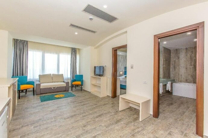 Imagen general del Hotel Riviera, Constanta. Foto 7