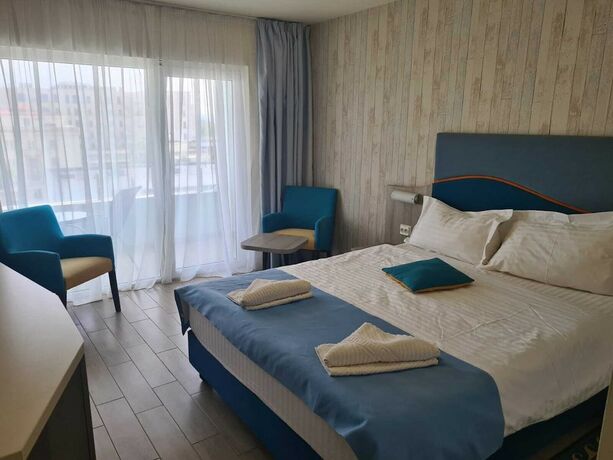 Imagen general del Hotel Riviera, Constanta. Foto 13