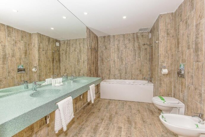 Imagen general del Hotel Riviera, Constanta. Foto 14