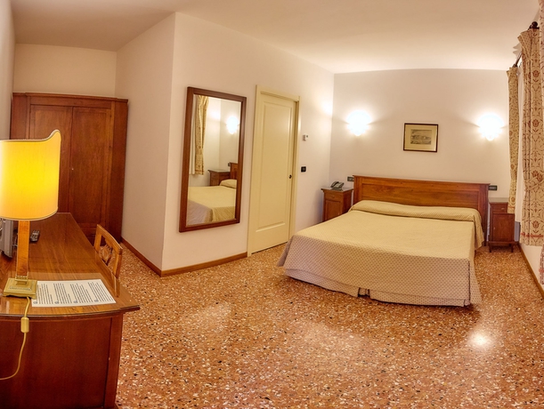Imagen de la habitación del Hotel Riviera Dei Dogi. Foto 10