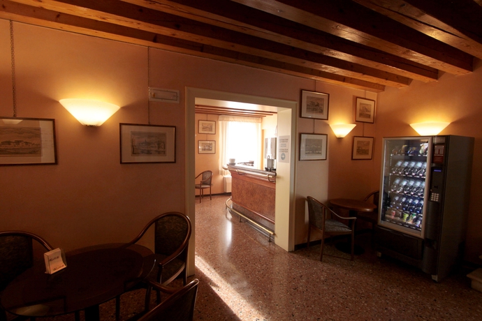 Imagen de los interiores del Hotel Riviera Dei Dogi. Foto 14