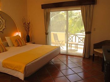 Imagen de la habitación del Hotel Riviera Del Sol. Foto 4