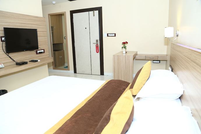 Imagen de la habitación del Hotel Riviera, Dispur. Foto 5