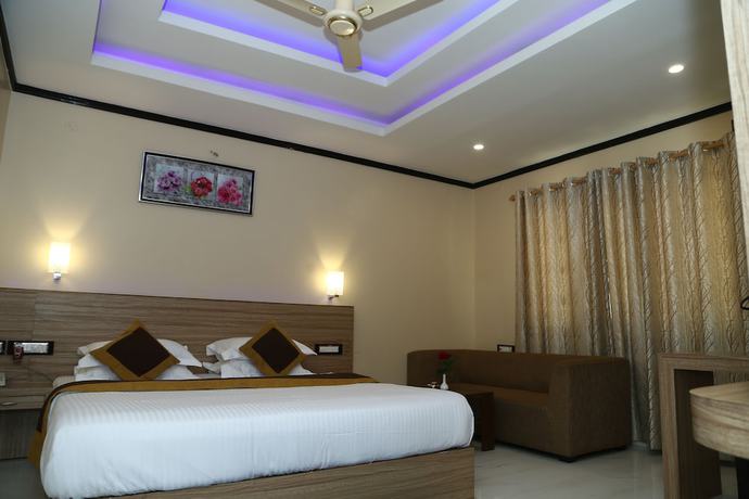 Imagen de la habitación del Hotel Riviera, Dispur. Foto 6