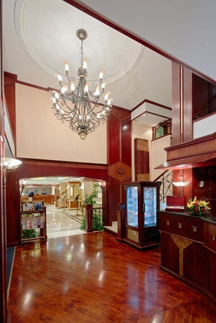 Imagen de los interiores del Hotel Riviera Dubai. Foto 16