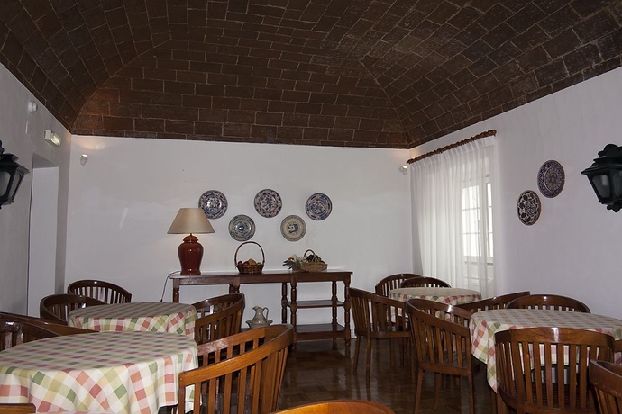 Imagen del bar/restaurante del Hotel Riviera, Evora. Foto 2