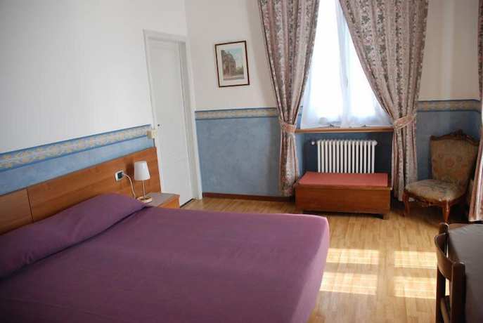 Imagen de la habitación del Hotel Riviera, Griante Cadenabbia. Foto 5