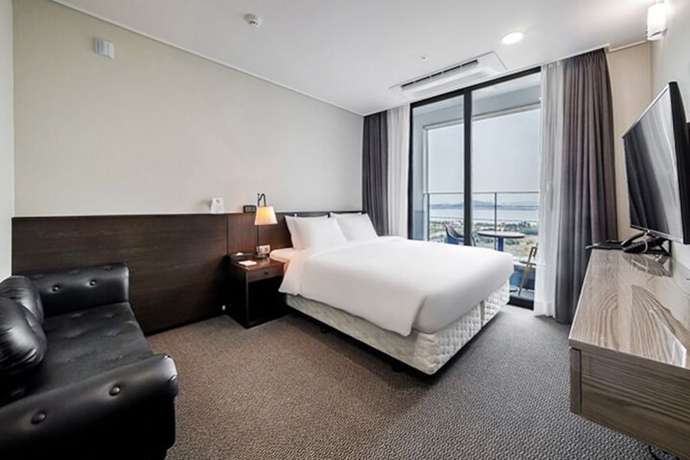Imagen de la habitación del Hotel Riviera Incheon Airport Hotel. Foto 12
