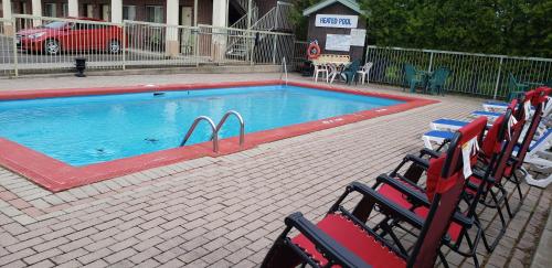 Imagen general del Hotel Riviera Inn And Suites 1000 Islands. Foto 6