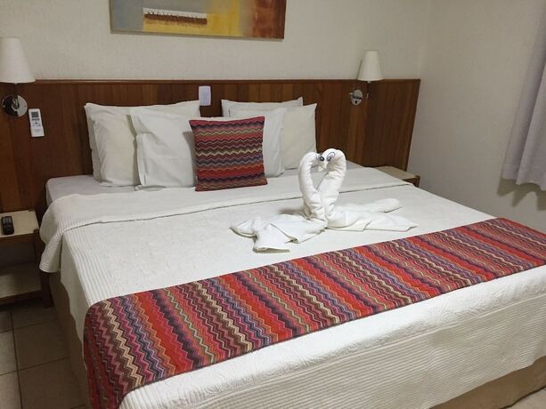 Imagen general del Hotel Riviera Lins. Foto 10