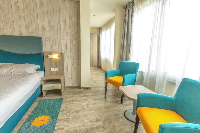 Imagen general del Hotel Riviera, MAMAIA. Foto 5