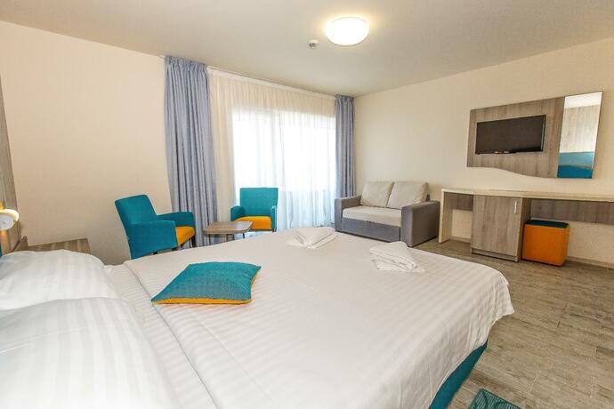 Imagen general del Hotel Riviera, MAMAIA. Foto 8