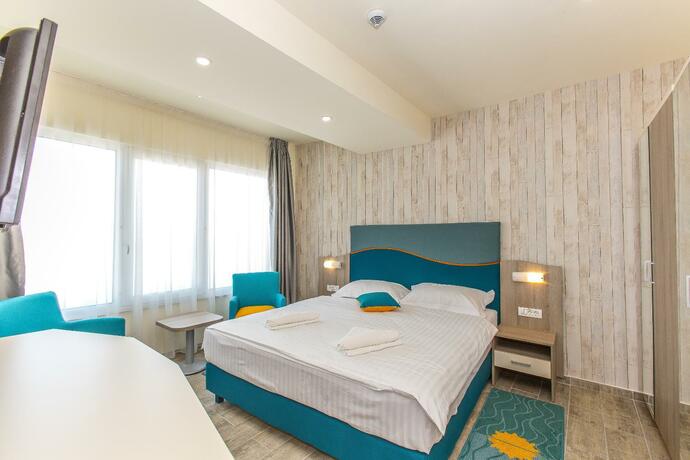 Imagen general del Hotel Riviera, MAMAIA. Foto 11